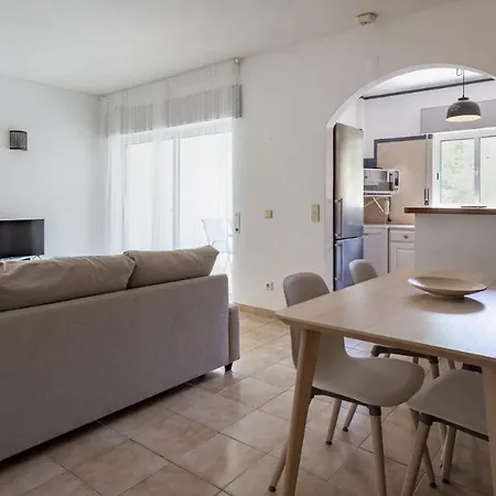 Charming Beachside W/ Pool By Lovelystay * Albufeira