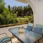 Charming Beachside W/ Pool By Lovelystay דירה *