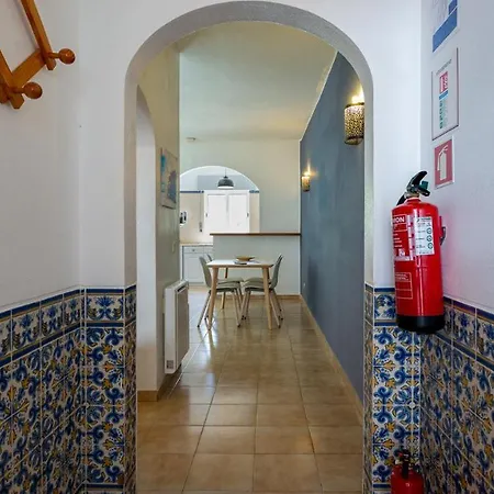 Charming Beachside W/ Pool By Lovelystay